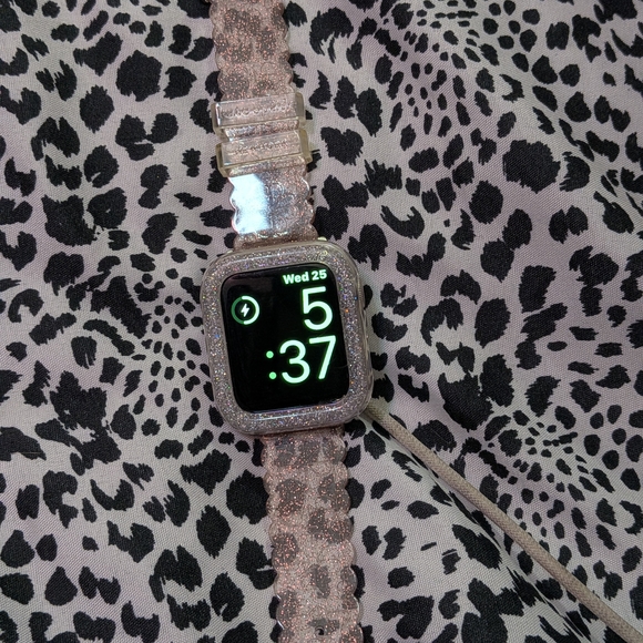 Apple Accessories - Apple Watch SE With Glitter Case 9 Bands And 2 Chargers